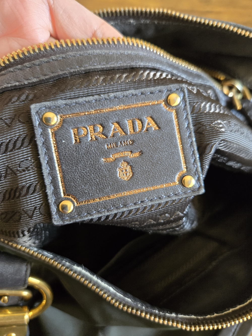 ❗️sold❗️Prada Black Soft Leather Shoulder Bag - Picture 6 of 16